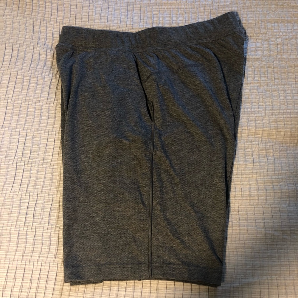Lululemon Mens Shorts L